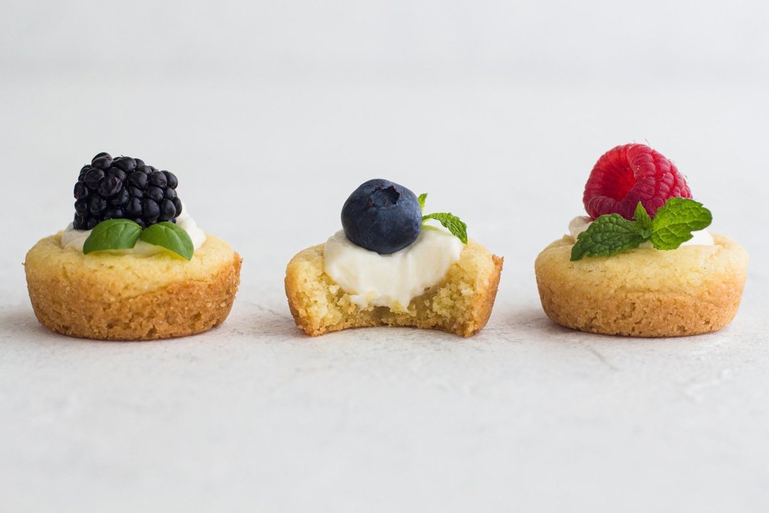 Sugar cookie tarts